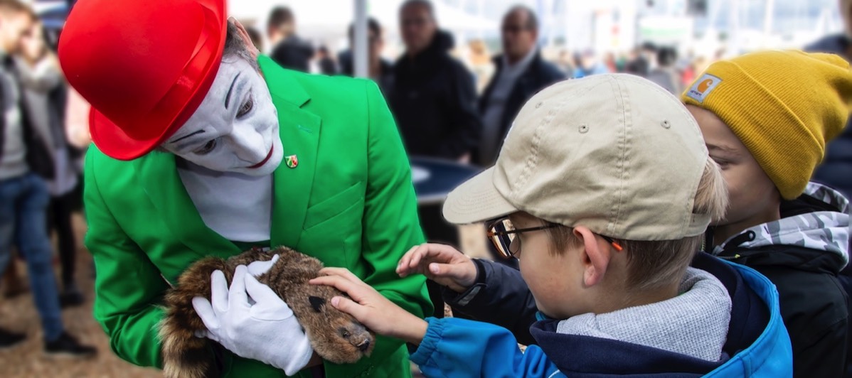 Pantomime  bei einem Strassenfest